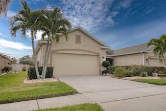 2232 Parrot Fish Dr, Holiday, FL 34691