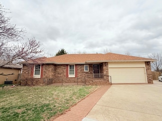 3348 S Kings Ave, Springfield, MO 65807