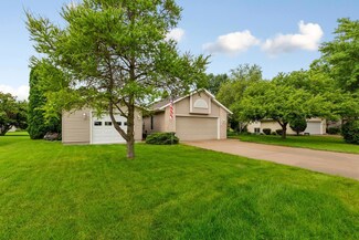 1205 4th St NE, Waseca, MN 56093