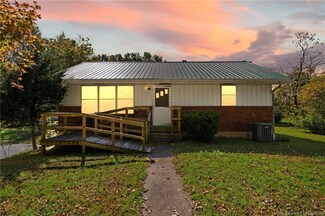 105 W Whiskey Run Rd NE, New Salisbury, IN 47161