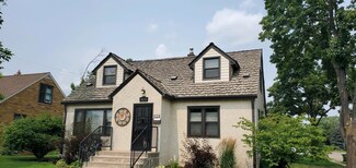 425 3rd St NE, Osseo, MN 55369