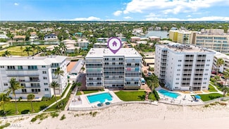 1977 Gulf Shore Blvd N Unit 204, Naples, FL 34102