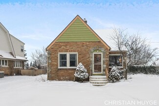 1024 5th St NW, Grand Rapids, MI 49504