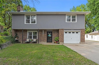 917 L St, Atchison, KS 66002