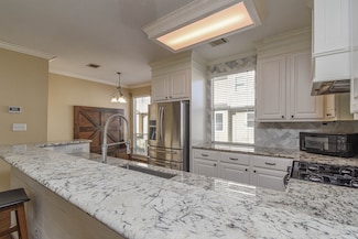 2714 Crawford St, Houston, TX 77004