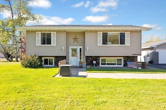 3605 Lindahl Rd, Hermantown, MN 55810