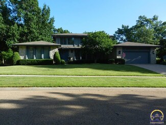 2611 SW 35th Terrace, Topeka, KS 66611