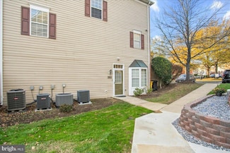 2014 Pawlet Dr, Crofton, MD 21114