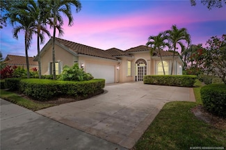 8460 SE Palm Hammock Ln, Hobe Sound, FL 33455