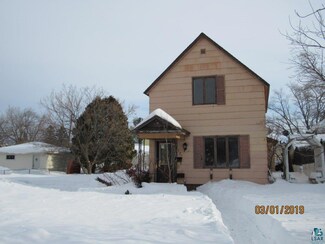 2027 E 8th St, Superior, WI 54880