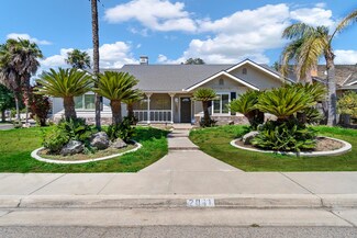 2041 S Johnson St, Visalia, CA 93277