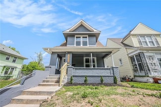 2206 E 30th St, Kansas City, MO 64109