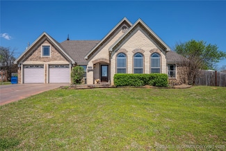 338 W 7th St, Kiowa, OK 74553