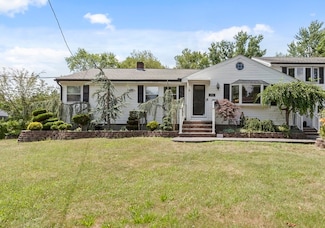 20 1/2 Bliss St Unit 1, Taunton, MA 02780