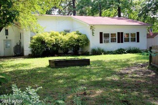 1201 Grove Ave, Shady Side, MD 20764