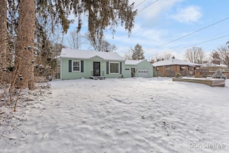 2910 Foster Ave NE, Grand Rapids, MI 49505