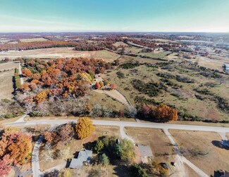 1412 Springfield Rd, Ava, MO 65608