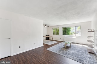 3701 5th St S Unit 212, Arlington, VA 22204