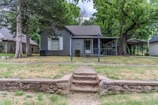 227 W 6th Ave, Bristow, OK 74010