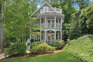 545 Dilworth Mews Ct, Charlotte, NC 28203