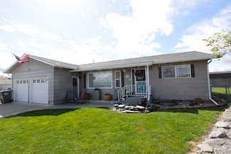 2016 Willow St, Clarkston, WA 99403