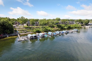 4371 Wilshire Blvd Unit 207, Mound, MN 55364