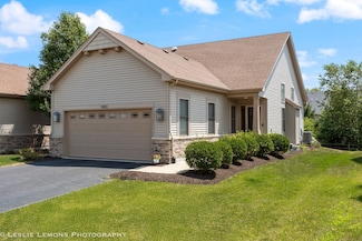 565 Sudbury Cir, Oswego, IL 60543