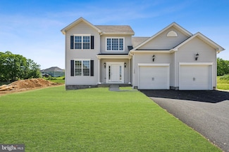 1250 Maple Ln, Hanover, PA 17331