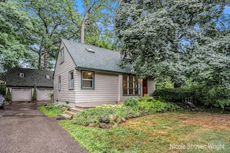2146 Lansing St SE, Grand Rapids, MI 49506