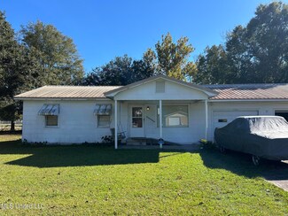 4200 Second St, Moss Point, MS 39563