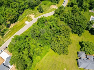 5 Kensington Dr, Chillicothe, OH 45601