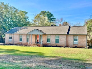 103 Grove Ln, Athens, AL 35613