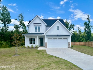 61 Tanglewood Ct, Hampstead, NC 28443