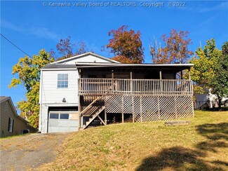 5432 Wintz Rd, Charleston, WV 25313