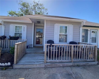 809 Dora Ct, Virginia Beach, VA 23462