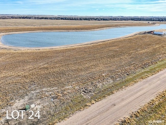 24 Bald Eagle Dr, Chapman, NE 6827