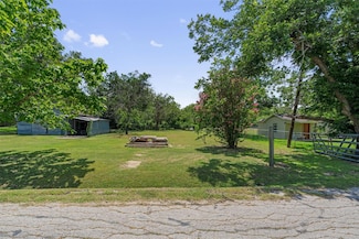 101 West Ave Unit LOVE, Florence, TX 76527