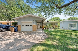 534 S Derby Ave, Derby, KS 67037