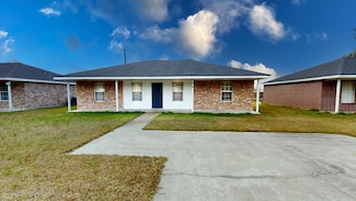 610 E 2nd St, Iowa, LA 70647
