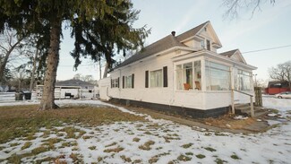 1216 E Apple Ave, Muskegon, MI 49442