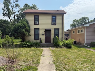 526 Gardner St, Joliet, IL 60433