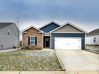 235 Ridgeview Ln, Mars Hill, NC 28754