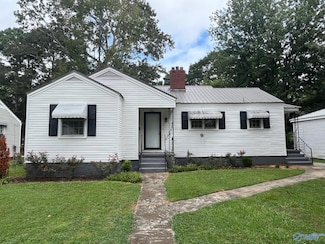 2002 Enolam Blvd SE, Decatur, AL 35601