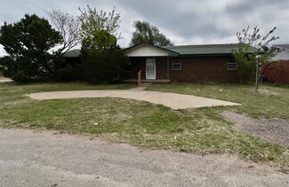 401 S Walnut, Custer City, OK 73639