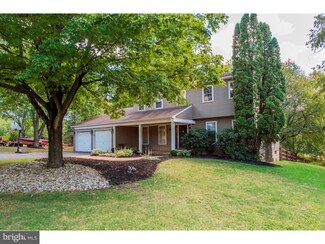 39 Sunset Dr, Ottsville, PA 18942