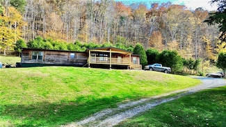7932 Hurricane Creek Rd, Winfield, WV 25213
