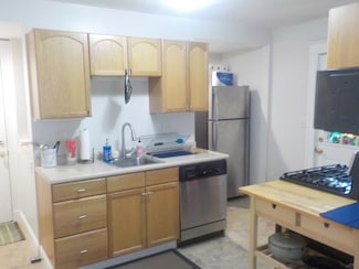 578 Trapelo Rd Unit 1st Floor, Belmont, MA 02478