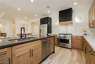 4493 Rometta Ave, Las Vegas, NV 89141