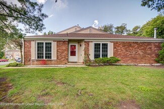 258 Garth Ct, Old Bridge, NJ 08857