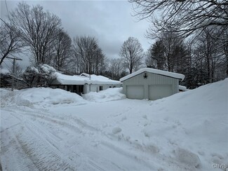 14 Pine Grove Dr, Altmar, NY 13302